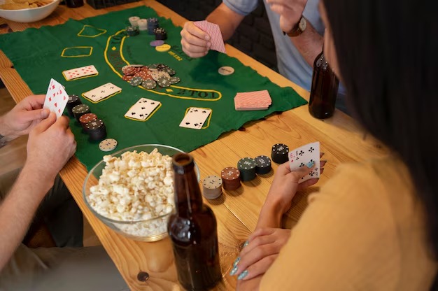 Live Sic Bo Dadu dealer table with dice and payout layout